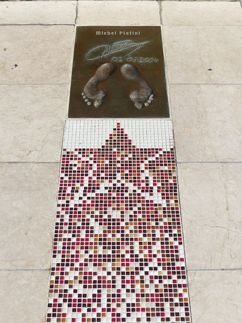 但他非凡的 但他非凡的